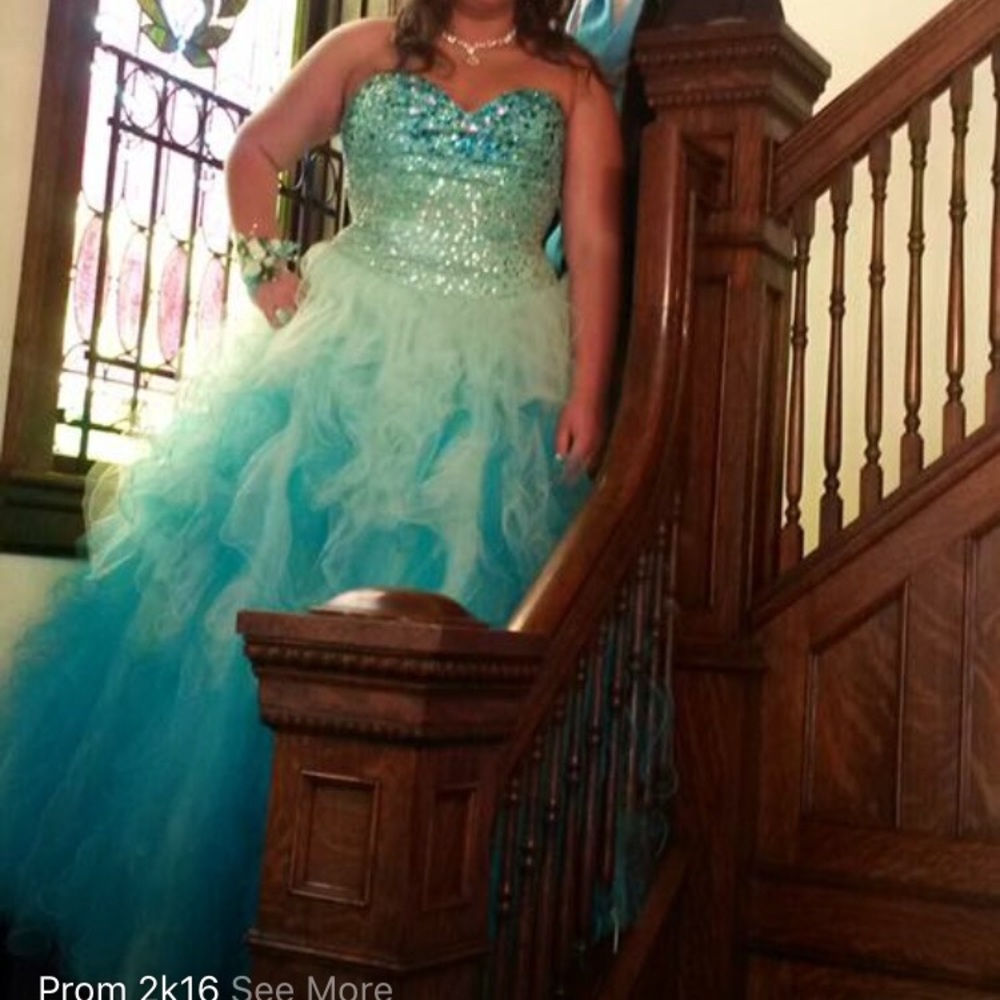 Prom dress